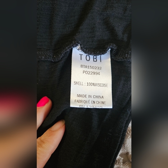 TOBI Veld Crepe Halter Tie Backless Flowy Boho Top In Black. Size Medium - Picture 12 of 12